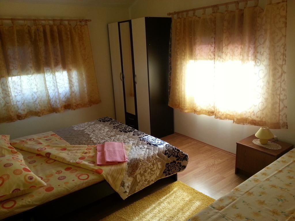 Apartments Sunce Lumbarda Esterno foto