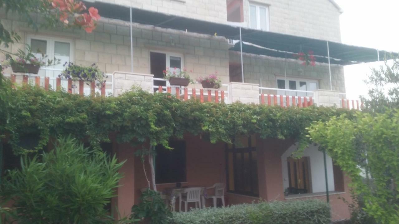 Apartments Sunce Lumbarda Esterno foto